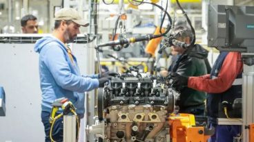 Desde agosto de 2023 se perdieron más de 200.000 fuentes laborales asalariadas.