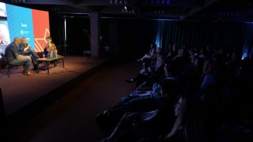 El espacio del segundo piso en el renovado Cultural Fontanarrosa.