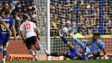 El gol de Lanzini le dio el triunfo al Millonario.