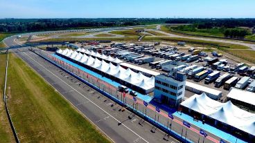 La zona de boxes y torre de control que, de aprobarse el proyecto, pasará a llevar el nombre del Lole.