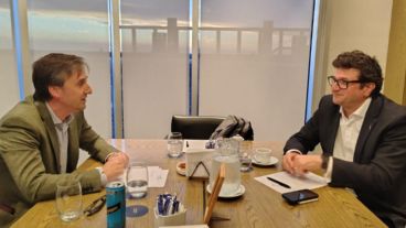 El titular del Grupo Albanesi, Armando Loson (h), entrevistado por Rosario3, el día de la inauguración de la  central térmica de Arroyo Seco.