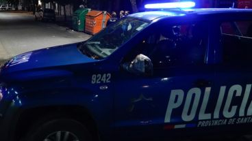 La víctima sufrió heridas de arma de fuego en la pierna derecha y otro en el tobillo izquierdo.