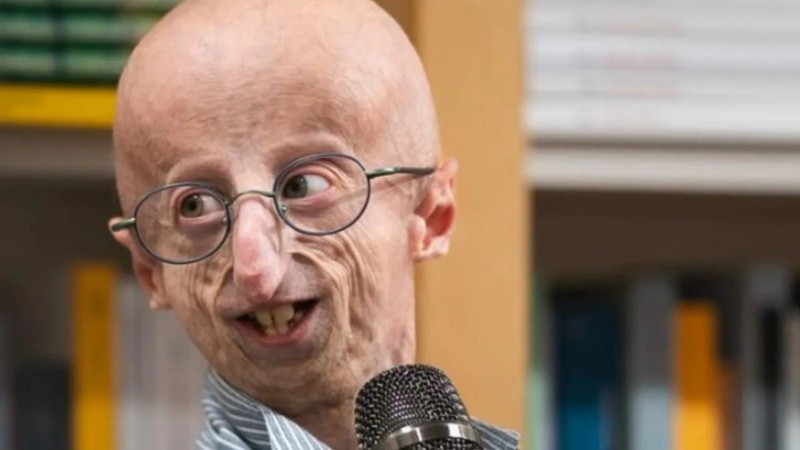 El biólogo Sammy Basso vivió hasta sus 28 años, siendo el caso más longevo de la enfermedad que permitió avanzar en estrategias para su cura.