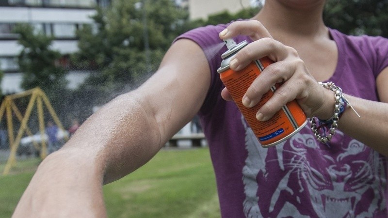 Repelente cada vez que se sale de casa.