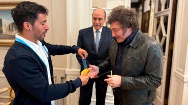 El campeón olímpico había llevado la medalla dorada al presidente.