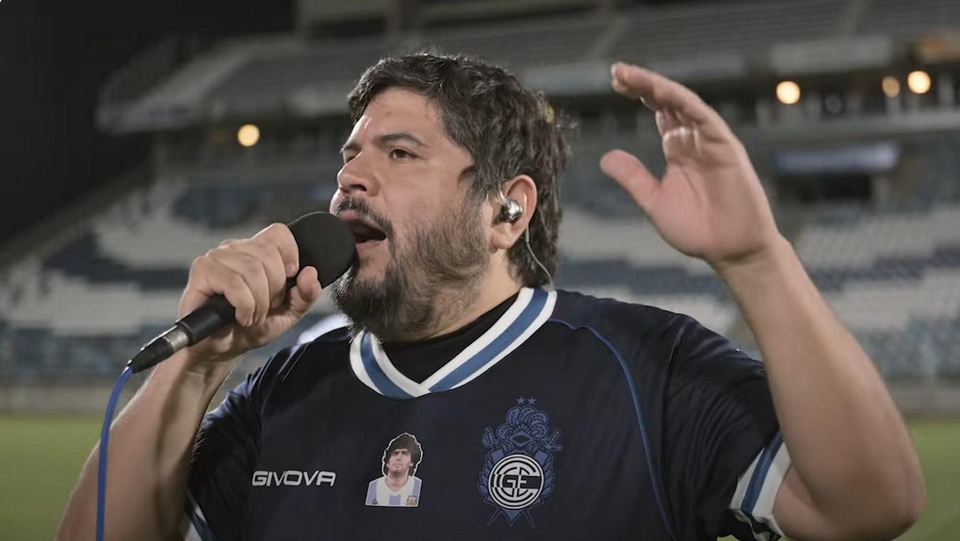 La previa de El Mató en Rosario: Santi Motorizado homenajeó a Diego  Maradona, con el Pata Castro en piano | Rosario3