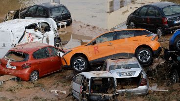 En una declaración institucional desde La Moncloa, Sánchez detalló que se enviarán cinco mil militares adicionales, además de otros cinco mil agentes de la Policía Nacional y Guardia Civil.