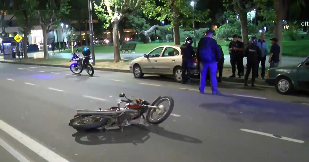 Mujer atropellada por una moto cuando cruzaba hacia la plaza López ...