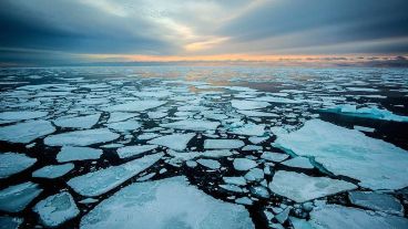 La principal causa del cambio climático es la generación de energía a partir de combustibles fósiles.