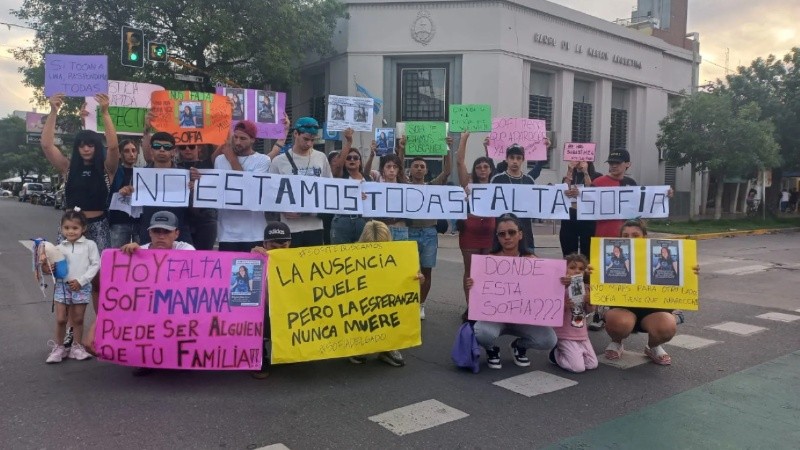El reclamo de familiares y amigos por la aparición de Sofía Delgado