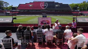 Desde el Registro Civil se firmaron convenios con clubes.