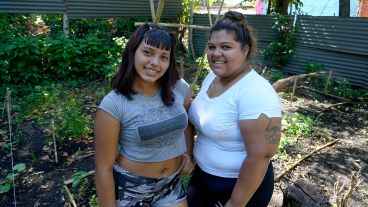 Morena de 15 años con Nicole, de 24: la nueva camada del curso.