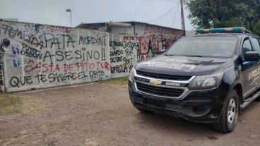 Así quedó el frente del galpón donde se reunieron familiares y amigos de Sofía.