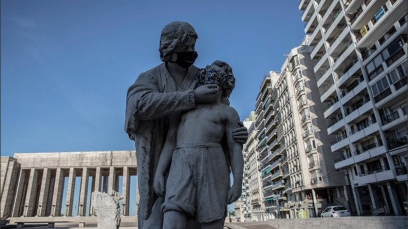 Parte del complejo escultórico del casco histórico de Rosario.