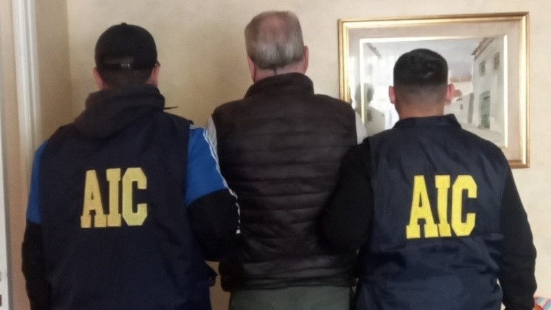 El millonario financista Luis Herrera, en 2022, cuando fue detenido en su casa de Alberdi.