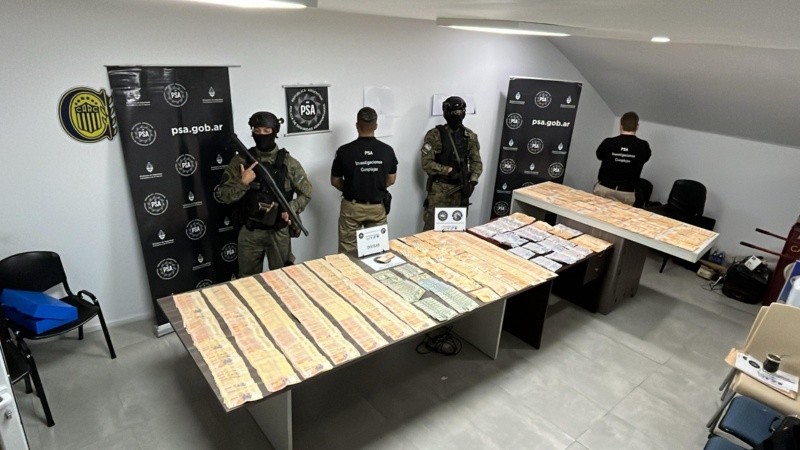 Sorpresa. Investigarán el origen del dinero hallado en la oficina de Quiroga