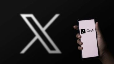 Podés publicar directamente la imagen generada en tu cuenta de X o descargarla para compartirla en otros medios.