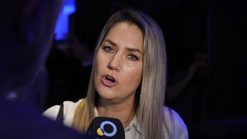 La senadora Carolina Losada defendió la posibilidad de que Pullaro sea reelecto.