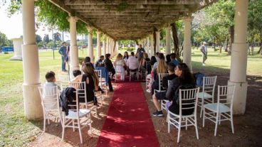 El viernes se dieron los primeros 13 casamientos en el Parque Alem