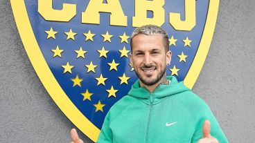 Pipa recordó los conflictos que marcaron su segunda etapa en el Xeneize y confesó que “varias veces quiso agarrar del cogote a varios”.