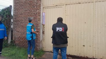 La PDI y personal municipal visitaron la distro bajo sospecha.