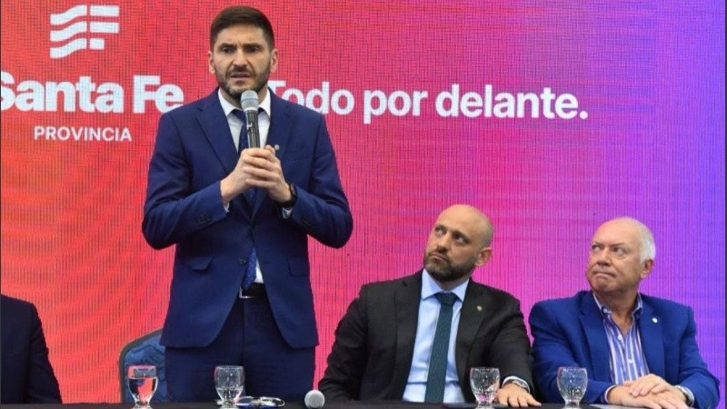 En la gestión Pullaro hay beneplácito por cómo se movió el sector privado a pesar de la crisis.