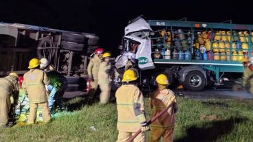 El siniestro vial se produjo en el kilómetro 106 de la autopista, en la mano que va de Santa Fe a Rosario.