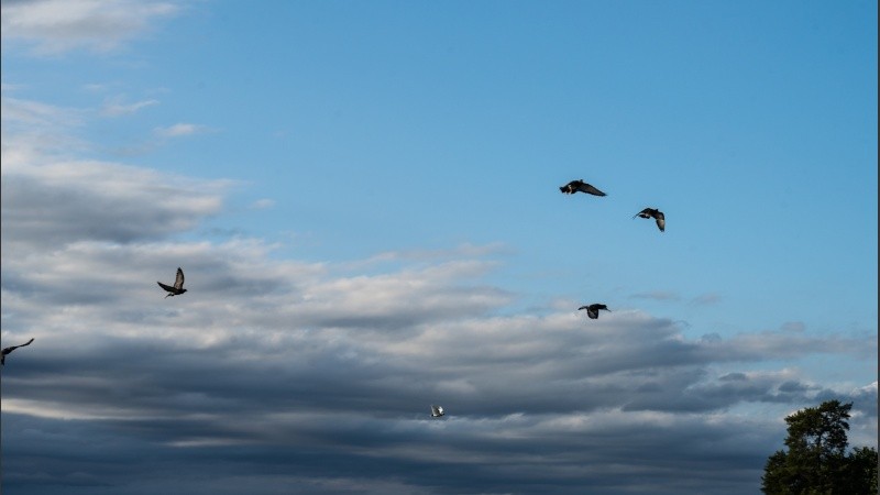 Un lunes entre nubes y sol.
