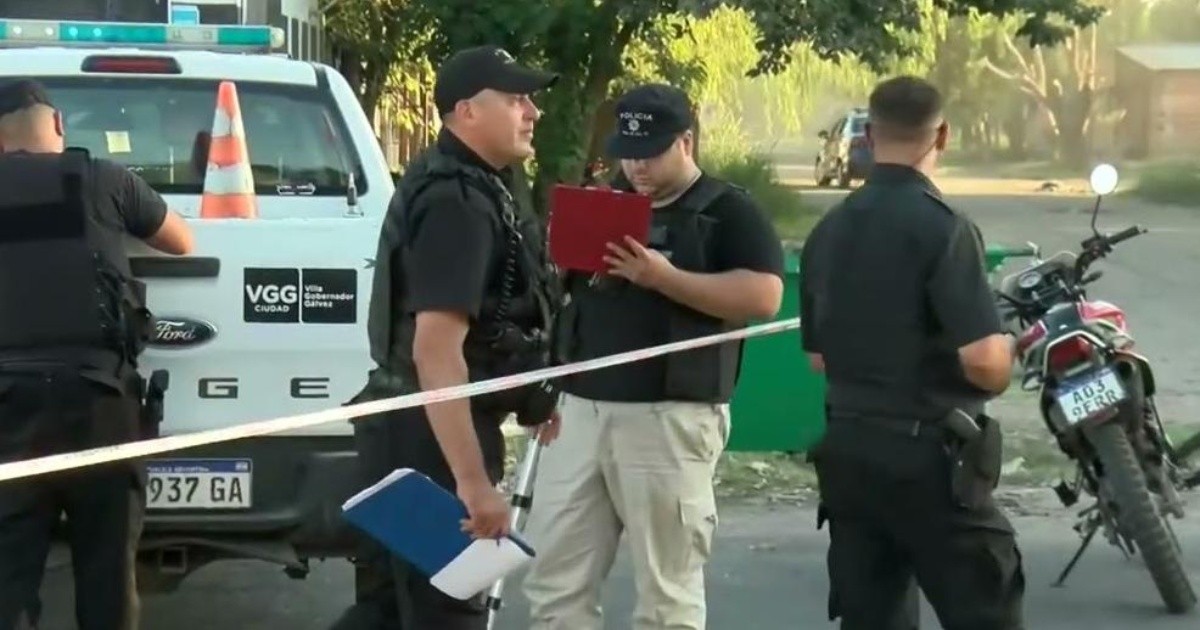 Murió una motociclista al chocar con un camión en Villa Gobernador ...