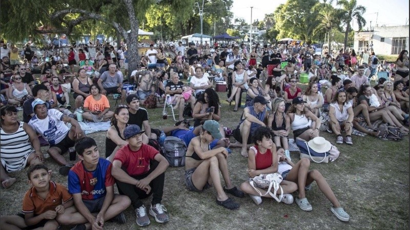 Una postal del río Paraná.