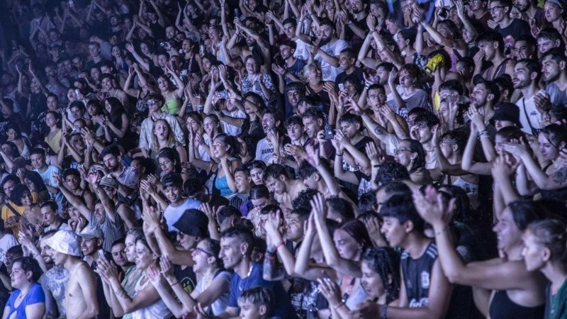 Este año, cuenta con el acompañamiento del Gobierno de la Provincia de Santa Fe, la Universidad Nacional de Rosario (UNR) y el apoyo de sponsors privados.