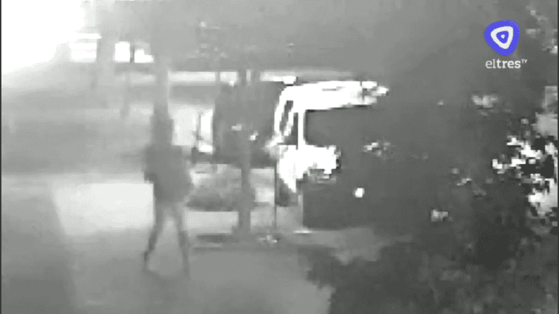 El ladrón se fue de la clínica con una cuantiosa suma de dinero en efectivo.