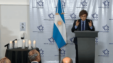 Milei este lunes en el Museo del Holocausto, Buenos Aires.