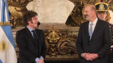 El presidente Milei puso a Sturzenegger al frente del ministro de Desregulación y Transformación del Estado.