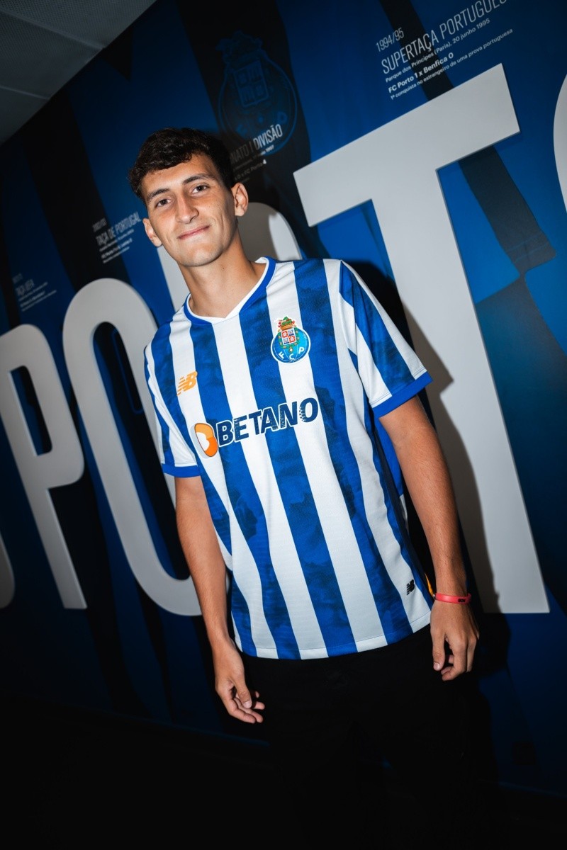 Pérez fue comprado por el Porto en febrero de 2025.