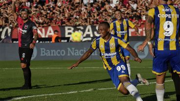 Campaz metió el segundo y sentenció el clásico.