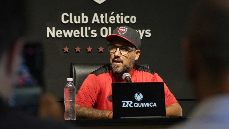 El Ogro en su primera conferencia como DT de Newell's: 