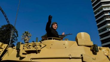 Como el soldado Ryan, Milei tuvo su rescate que lo mantiene con vida política.