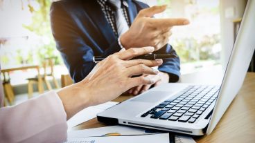 Se trata de un instrumento financiero cuya finalidad es conservar el valor del dinero que una persona o sociedad dispone.