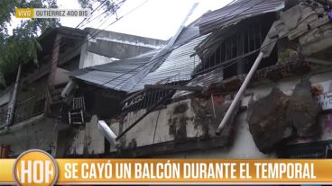 El derrumbe fue impactante. El inmueble mostraba signos de deterioro previo y la lluvia complicó las cosas.