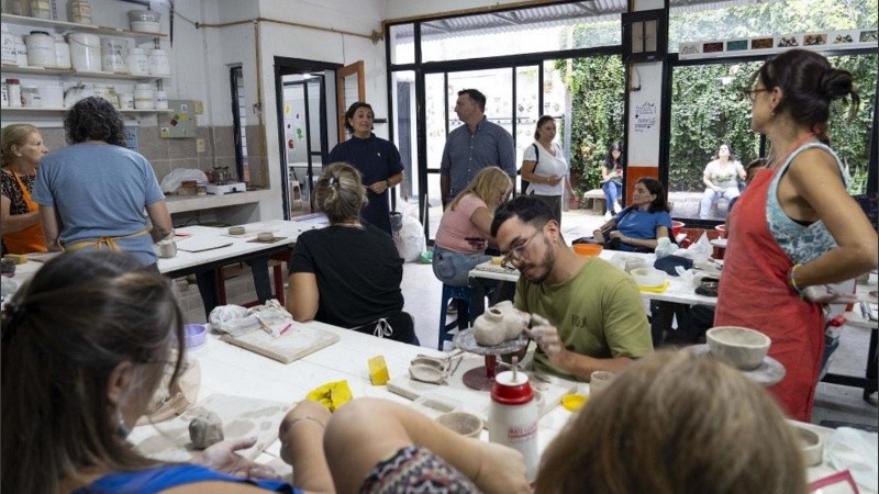 Postal de una clase en la Escuela Musto.
