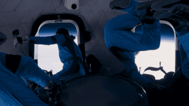 La misión fue la décima misión tripulada del vehículo.