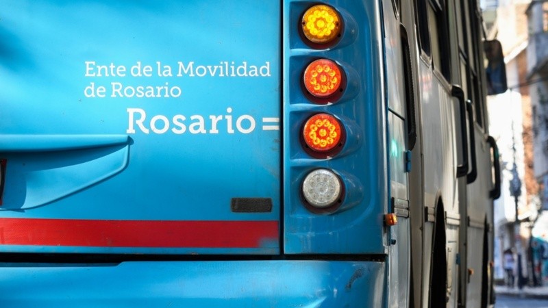 El transporte de pasajeros circulará tres días con cronograma de día festivo.