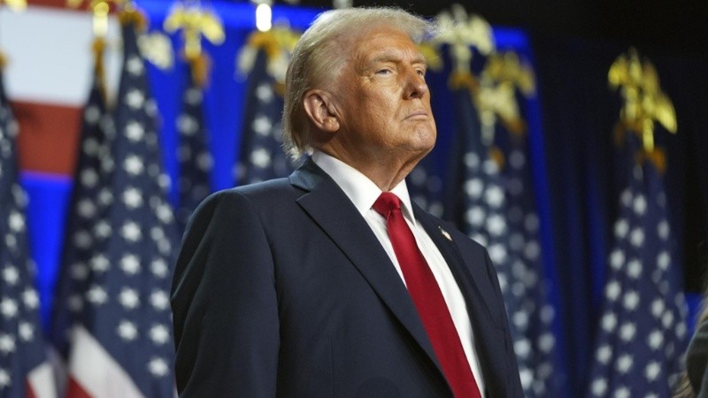 Mientras no descarta un acuerdo de libre comercio con Argentina, Trump insiste con aplicar aranceles a las importaciones.