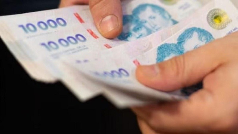 El Consejo Nacional del Empleo, la Productividad y el Salario Mínimo, Vital y Móvil es el encargado de fijar estos montos