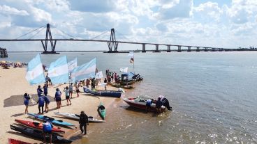 El 1 de marzo pasado comenzó una travesía a remo que une Formosa con Rosario en defensa del Paraná.