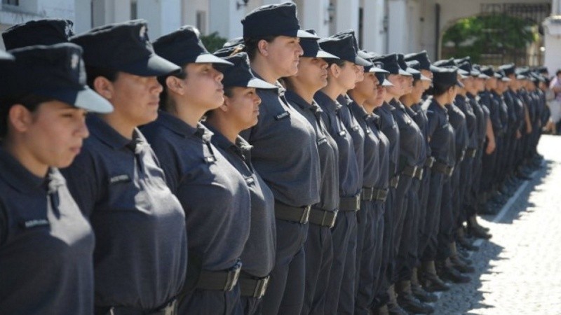 En los últimos años había crecido fuerte el número de mujeres que ingresaron a la Escuela de Policía.