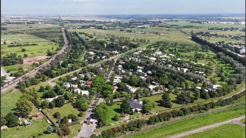 El country tampoco cuenta con los permisos definitivos de la provincia de Santa Fe, lo que impide la regularización dominial y afecta el valor de las propiedades.