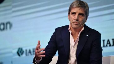 Luis Caputo defendió el acuerdo con el FMI y sostuvo que permitirá "terminar de derrotar la inflación".