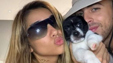 La pareja sumó un nuevo integrante a la familia